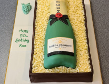 Adult-birthday-Champagne