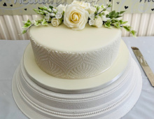 1-tier-floral