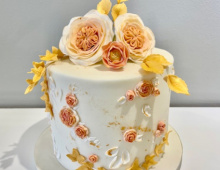 Gold-and-peach-roses