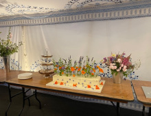 long-1-tier-wedding