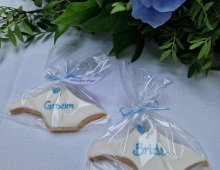 IOW-blue-favours