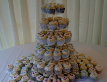 Anchor-birthday-cup-cakes
