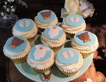 Baby-shower-cup-cakes