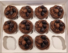 Chocolate-cupcakes-sweets