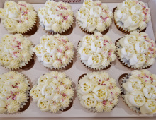 Cupcakes-floral-tops