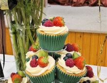 Cupcakes-fresh-fruit-bc