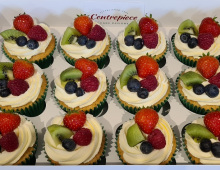 Fresh-fruit-cupcakes