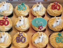 Horse-head-cupcakes