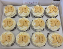 1_cupcakes-30th
