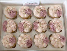 individuals-cupcakes-pinks-gold
