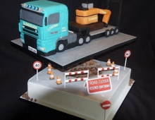 Lorry-digger-road