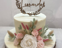 1-tier-rustic-icing-flowrs