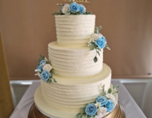 Buttercream-handmade-icing-flowers