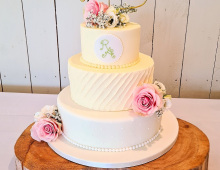 Three-tier-buttercream-floral