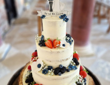 Three-tiered-stacked-buttercream-picture-topper