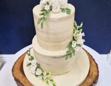 Two-tier-buttercream-floral-wedding