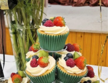 Cupcakes-fresh-fruit-bc