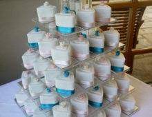Heart-individual-cakes
