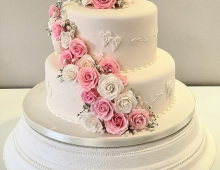 Tweo-tier-stacked-cascading-roses
