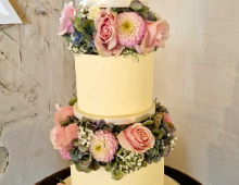 Wedding-tall-3-tiers-large-floral