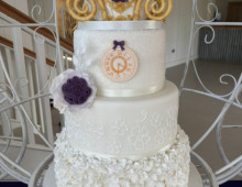 wedding-stacked-themed-cinderella-carriage